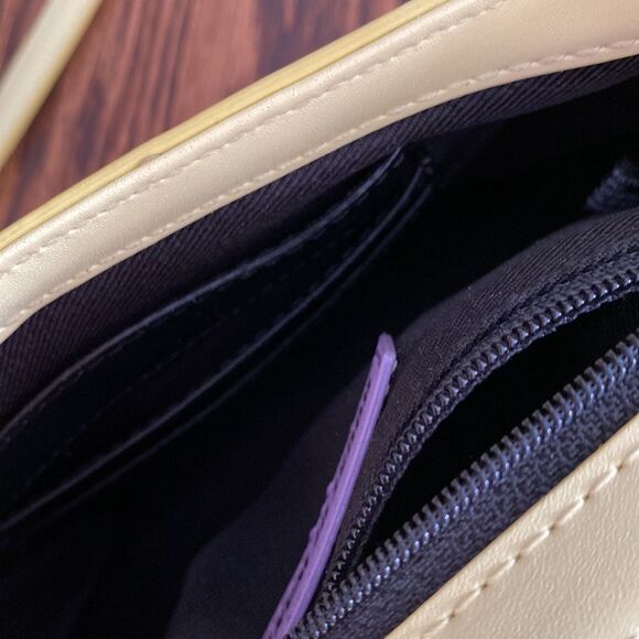 House of Want Shoulder Bag Optional Chain Link Strap Magnetic Closure - Picture 4 of 8